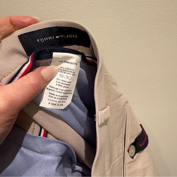 NWT- Tommy Hilfiger Men's Tan Pants Stretch 38W x 32 L - Picture 9 of 10